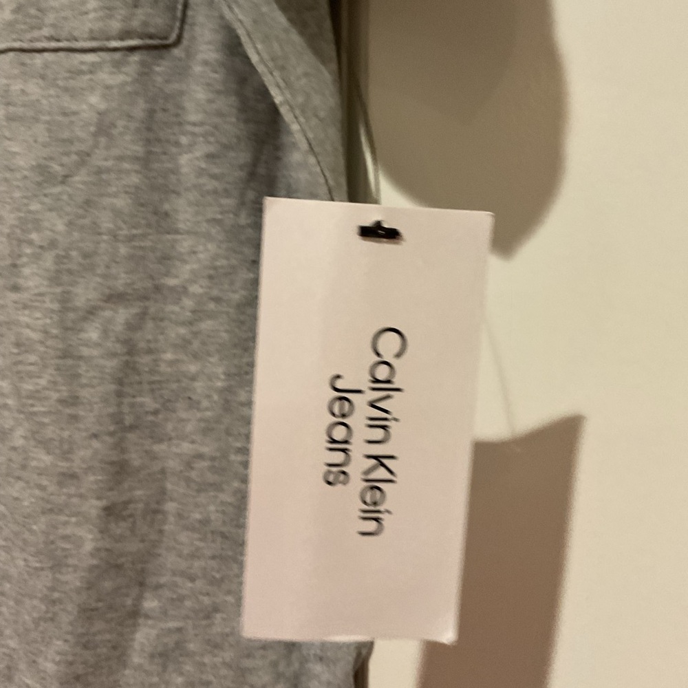 Calvin Klein jeans grey oversized T-shirt size Medium NWT - Picture 5 of 6
